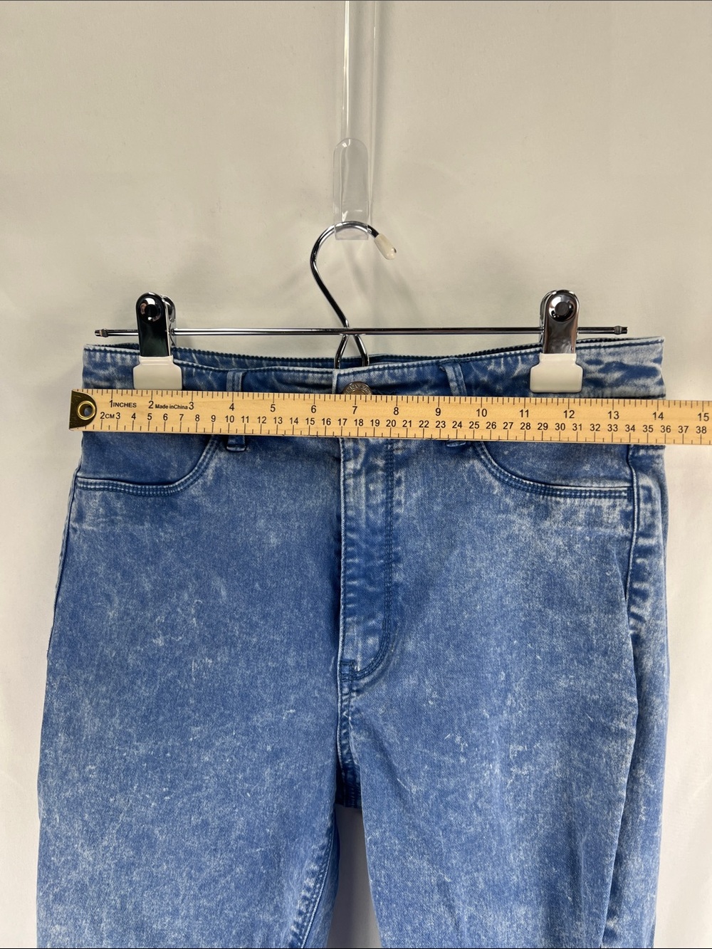 American Eagle - Women’s Jeans - Size 8 - Marbled Blue - Sky High Jegging - Picture 5 of 10